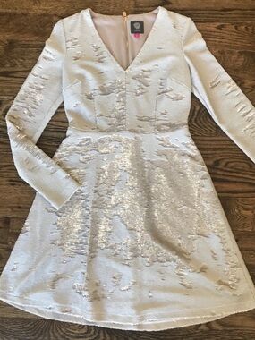 ❤️… Vince Camuto Champagne Tan Gold 2-Way Sequin Mini Dress
